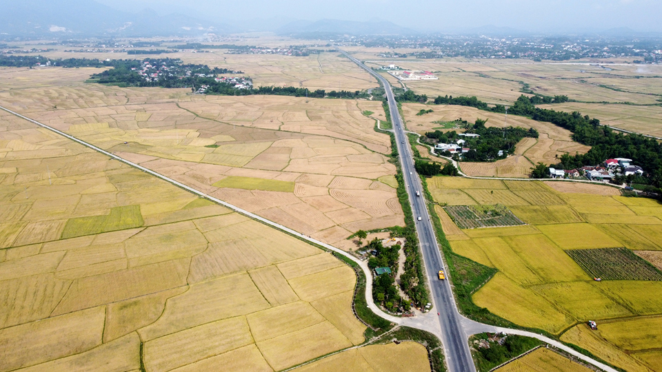 Di&ecirc;n Kh&aacute;nh l&agrave; địa phương c&oacute; nhiều dư địa để ph&aacute;t triển. Ảnh: Trung Nh&acirc;n