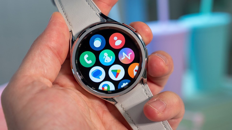 Galaxy Watch Ultra sắp ra mắt.