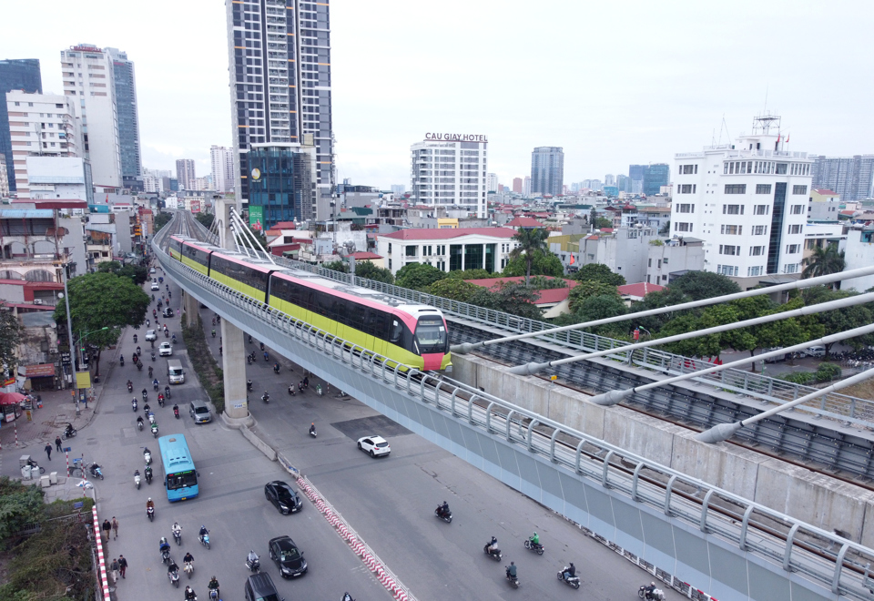 Đoạn đi tr&ecirc;n cao của tuyến ĐSĐT số 3 Nhổn - Ga H&agrave; Nội đ&atilde; ho&agrave;n th&agrave;nh 100% tiến độ.