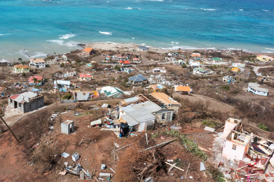 Cảnh tượng những ng&ocirc;i nh&agrave; đổ n&aacute;t sau cơn b&atilde;o tại Grenada. Ảnh:&nbsp;Arthur Daniel&nbsp;