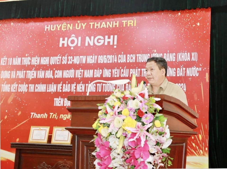 B&iacute; thư Huyện ủy, Chủ tịch UBND huyện Thanh Tr&igrave; Nguyễn Tiến Cường ph&aacute;t biểu chỉ đạo tại hội nghị.