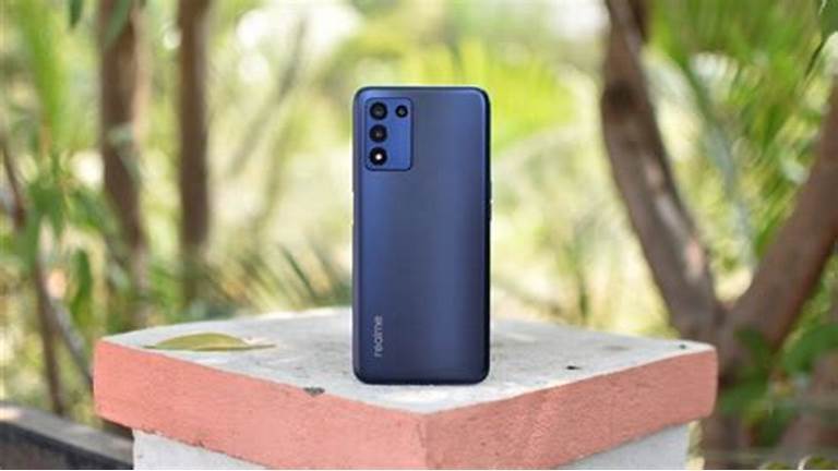 Realme 12 4G c&oacute; gi&aacute; từ 5.5 triệu đồng