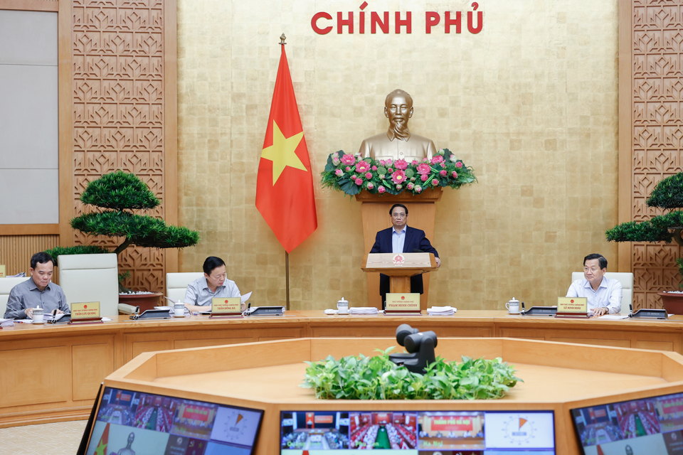 Phi&ecirc;n họp Ch&iacute;nh phủ thường kỳ th&aacute;ng 6/2024 v&agrave; Hội nghị trực tuyến Ch&iacute;nh phủ với c&aacute;c địa phương. Ảnh: VGP