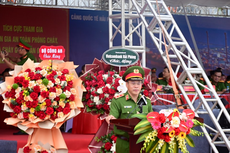 Trung tướng Nguyễn Văn Long,&nbsp;Thứ trưởng Bộ C&ocirc;ng an ph&aacute;t biểu chỉ đạo&nbsp;Hội thi.