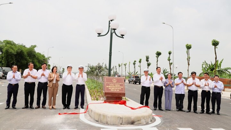 Lễ cắt băng th&ocirc;ng xe kỹ thuật đường Nguyễn Tr&atilde;i, huyện Thường T&iacute;n ng&agrave;y 11/5/2024&nbsp;