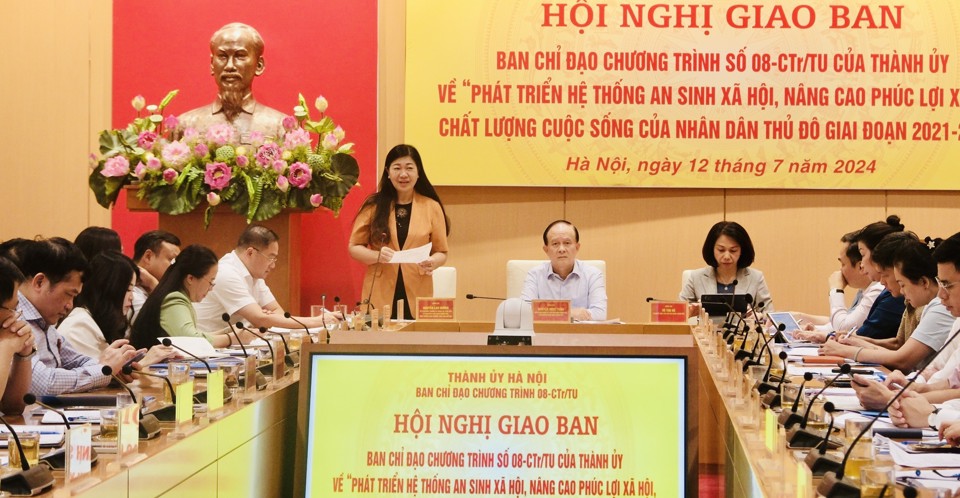 Chủ tịch Ủy ban MTTQ Việt Nam TP Nguyễn Lan Hương, Ph&oacute; trưởng Ban Thường trực Ban Chỉ đạo Chương tr&igrave;nh 08-CTr/TU ph&aacute;t biểu