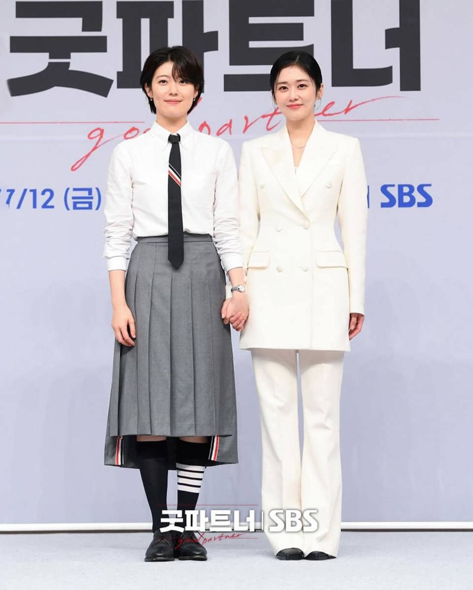 Khởi động với rating tốt, &ldquo;Good Partner&rdquo; của Jang Nara v&agrave; Nam Ji-hyun được kỳ vọng sẽ trở th&agrave;nh t&aacute;c phẩm b&ugrave;ng nổ v&agrave;o nửa cuối năm nay.