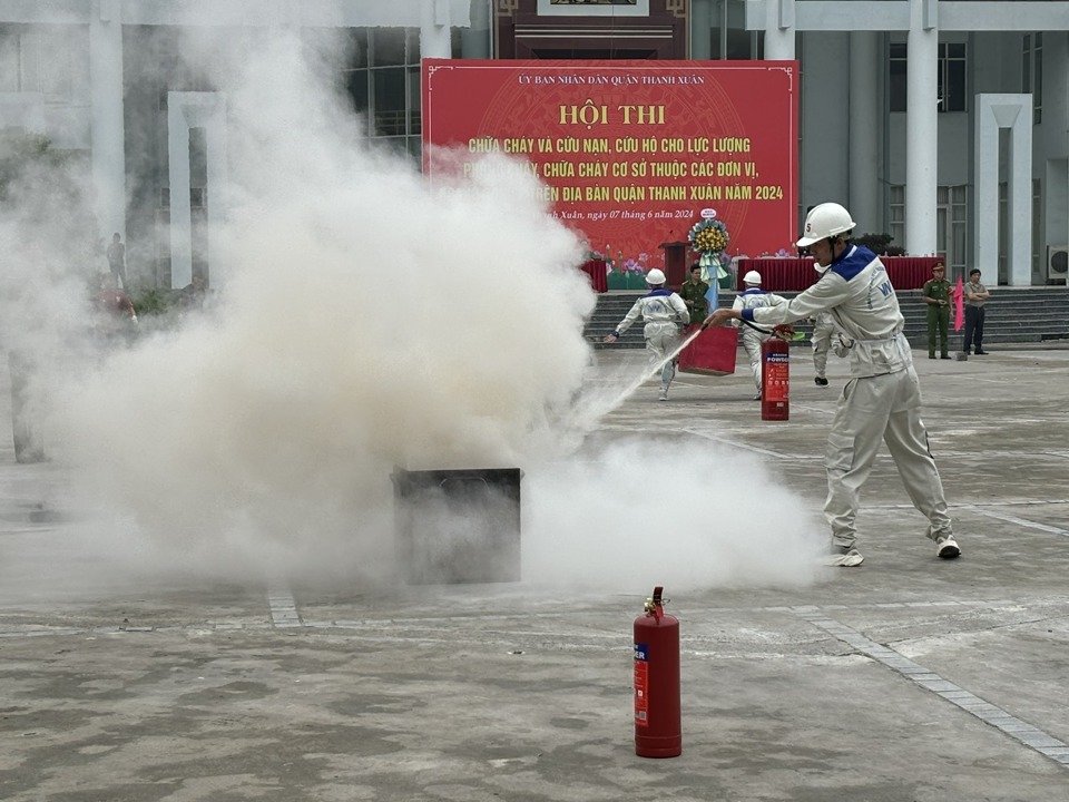 Th&ocirc;ng qua c&aacute;c buổi tập huấn, tuy&ecirc;n truyền, hội thi sẽ n&acirc;ng cao năng lực ph&ograve;ng ch&aacute;y, chữa ch&aacute;y cho lực lượng tại chỗ