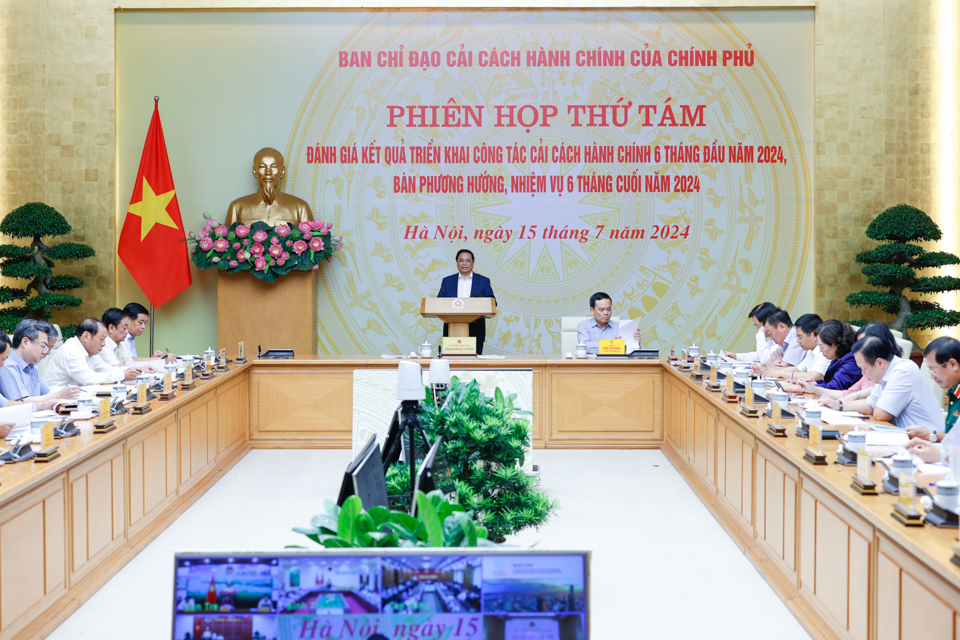 Thủ tướng chủ tr&igrave; Phi&ecirc;n họp thứ t&aacute;m Ban Chỉ đạo Cải c&aacute;ch h&agrave;nh ch&iacute;nh - Ảnh: VGP/Nhật Bắc &nbsp;