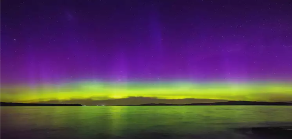 Aurora Australis thường chỉ c&oacute; thể thấy r&otilde; ở Tasmania, Đảo Nam của New Zealand hoặc Nam Cực. Ảnh: Getty image