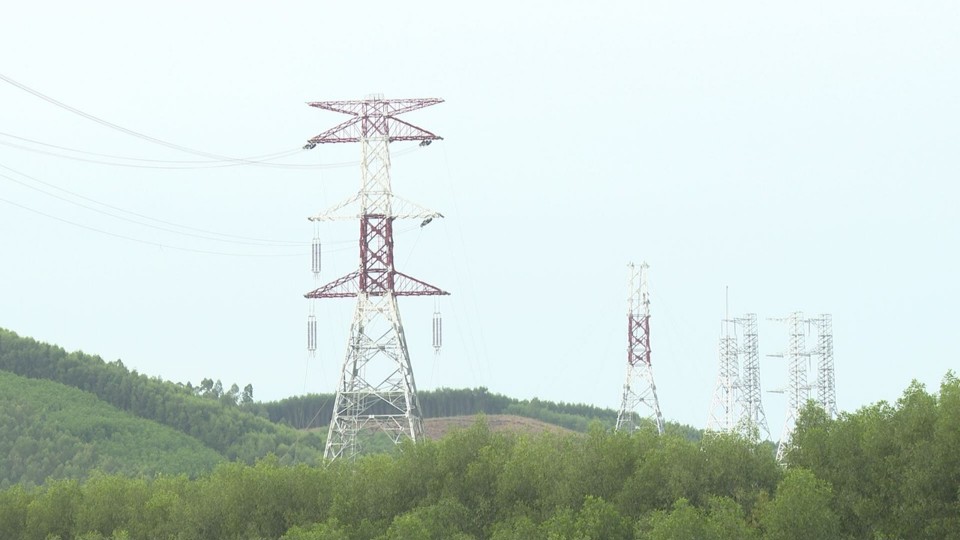 Nghệ An: vượt khó mưa bão thi công đường dây 500kv mạch 3