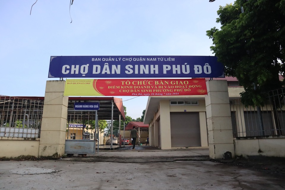 Chợ d&acirc;n sinh Ph&uacute; Đ&ocirc; đi v&agrave;o hoạt động từ h&ocirc;m nay, ng&agrave;y 26/7.