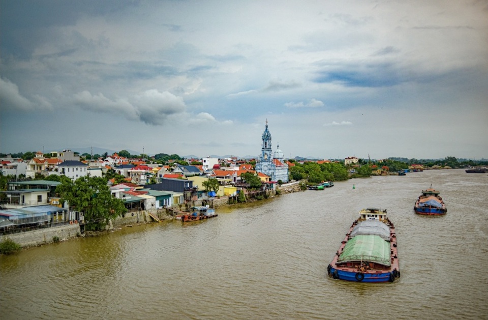 Thị x&atilde; Quảng Y&ecirc;n.