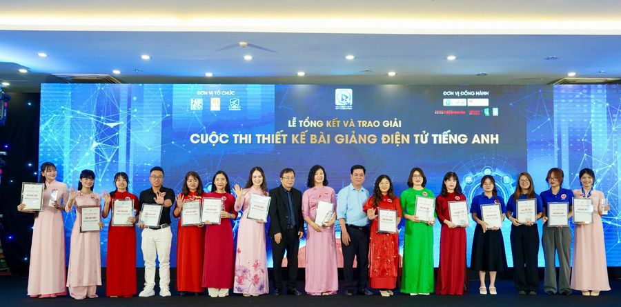 Gi&aacute;o vi&ecirc;n H&agrave; Nội đoạt 103 giải, trong đ&oacute; c&oacute; 1 giải Đặc biệt tại cuộc thi.