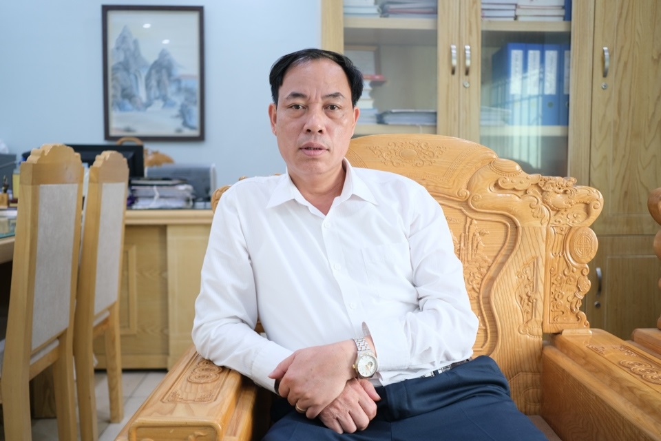 &Ocirc;ng Lưu Xu&acirc;n Năm, B&iacute; thư Đảng ủy x&atilde; Đạo Tr&ugrave;: "Việc người d&acirc;n t&igrave;m đến th&aacute;c nước Vĩnh Ninh để du lịch tự ph&aacute;t tiềm ẩn rất nhiều rủi ro, bởi đ&acirc;y l&agrave; khu vực nguy hiểm, đ&atilde; xảy nhiều vụ tai nạn g&acirc;y chết người v&agrave; thương t&iacute;ch cho c&aacute;c nạn nh&acirc;n". Ảnh: Sỹ H&agrave;o.