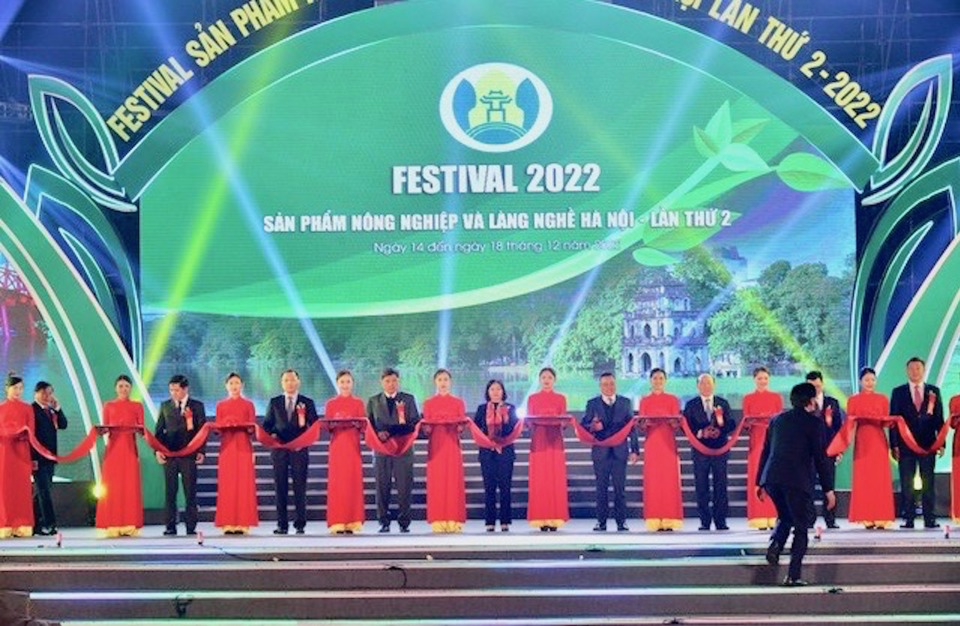 H&igrave;nh ảnh khai mạc Festival sản phẩm n&ocirc;ng nghiệp v&agrave; l&agrave;ng nghề H&agrave; Nội lần thứ 2 năm 2023.