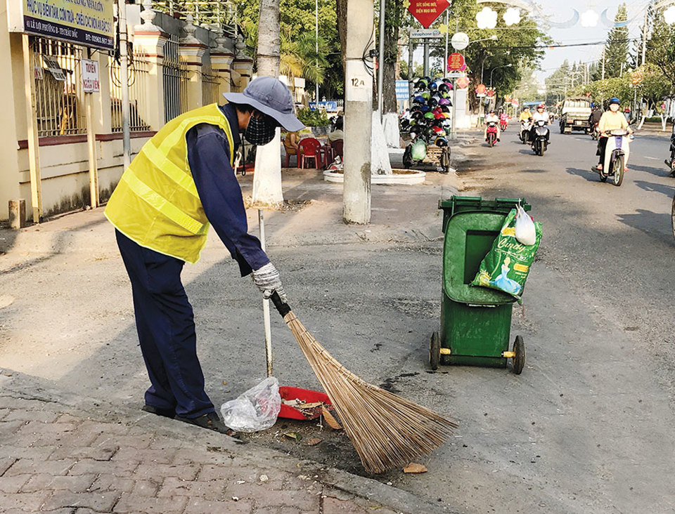 Cuộc thi viết&nbsp;về Bảo vệ m&ocirc;i trường tr&ecirc;n địa b&agrave;n TP H&agrave; Nội năm 2024 cũng l&agrave; nơi để t&ocirc;n vinh những gương s&aacute;ng trong c&ocirc;ng t&aacute;c bảo vệ m&ocirc;i trường Thủ đ&ocirc;.