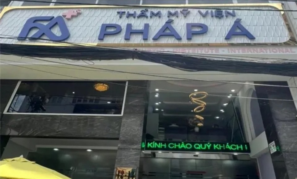 Thẩm mỹ viện Ph&aacute;p &Aacute; - C&ocirc;ng ty TNHH Thẩm mỹ viện FA Plus, địa chỉ 12 - 14 Nguyễn C&ocirc;ng Trứ, phường Nguyễn Th&aacute;i B&igrave;nh, quận 1. Ảnh: Sở Y tế TP Hồ Ch&iacute; Minh.