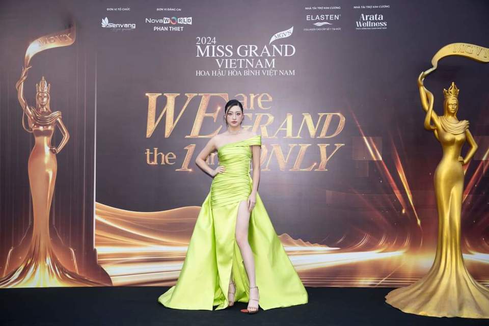 Hoa hậu Lương Th&ugrave;y Linh l&agrave;m MC ch&iacute;nh của đ&ecirc;m chung kết Miss Grand Vietnam 2024. Ảnh: Viết Qu&yacute; Team/BTC MGVN