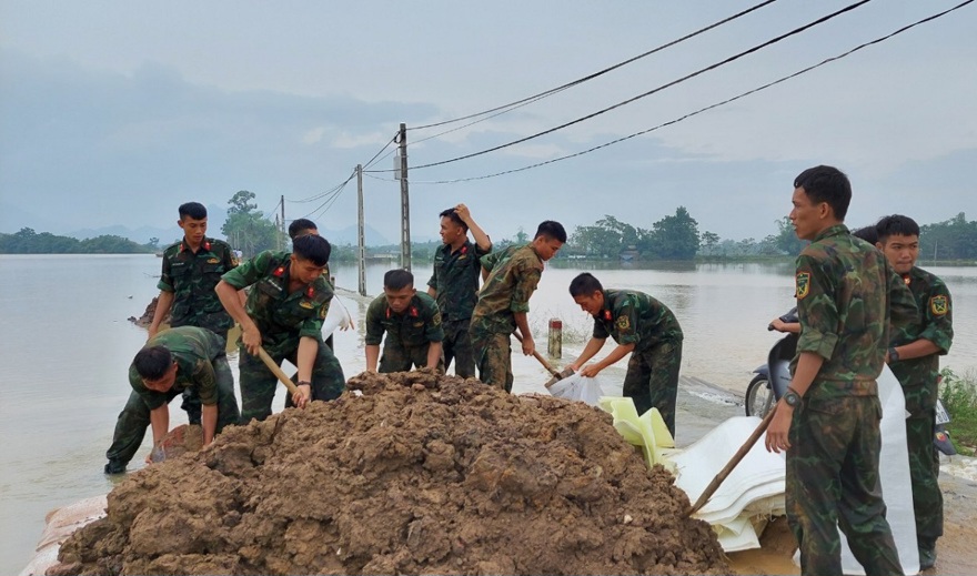 Thời gian gần đ&acirc;y đ&atilde; li&ecirc;n tiếp xảy ra mưa lớn, sạt lở đất, ngập lụt cục bộ tại nhiều nơi...