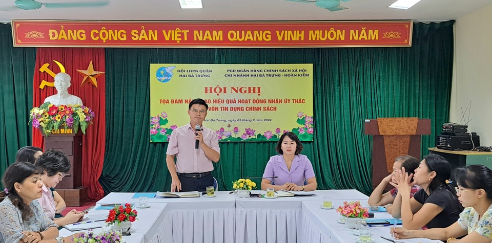 Tọa đ&agrave;m ''N&acirc;ng cao hiệu quả hoạt động nhận ủy th&aacute;c nguồn vốn t&iacute;n dụng ch&iacute;nh s&aacute;ch trong c&aacute;c cấp Hội phụ nữ Quận Hai B&agrave; Trưng''