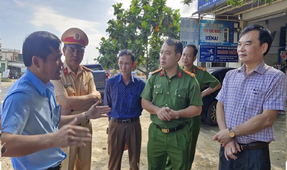 Đo&agrave;n c&ocirc;ng t&aacute;c li&ecirc;n ng&agrave;nh do C&ocirc;ng an tỉnh Đắk N&ocirc;ng chủ tr&igrave;.