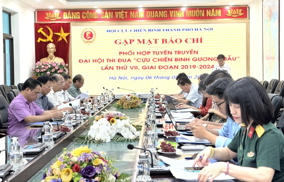 Quang cảnh buổi gặp mặt.