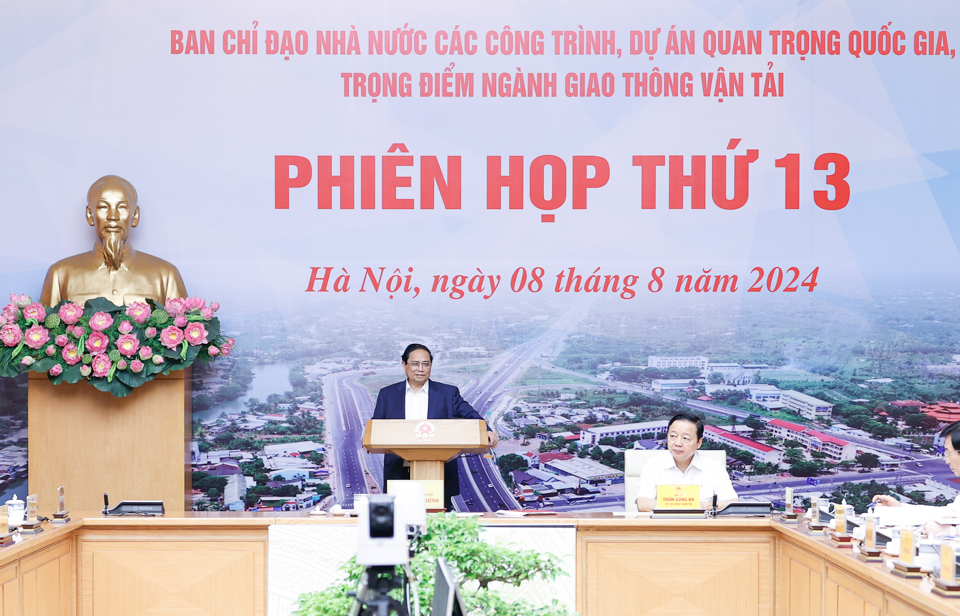 Thủ tướng Chính phủ Phạm Minh Chính phát biểu tại phiên họp. Ảnh: Nhật Bắc