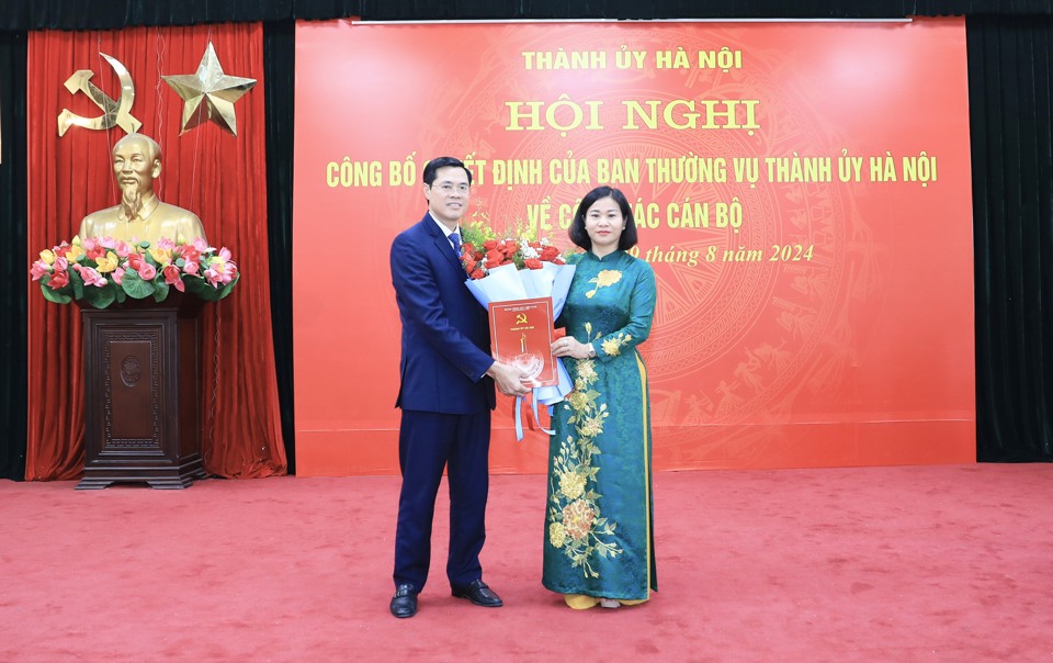 Ph&oacute; B&iacute; thư Huyện ủy Thanh Tr&igrave; Nguyễn Xu&acirc;n Phong khẳng định tr&ecirc;n cương vị c&ocirc;ng t&aacute;c mới sẽ kh&ocirc;ng ngừng nỗ lực, ho&agrave;n th&agrave;nh xuất sắc nhiệm vụ được giao.