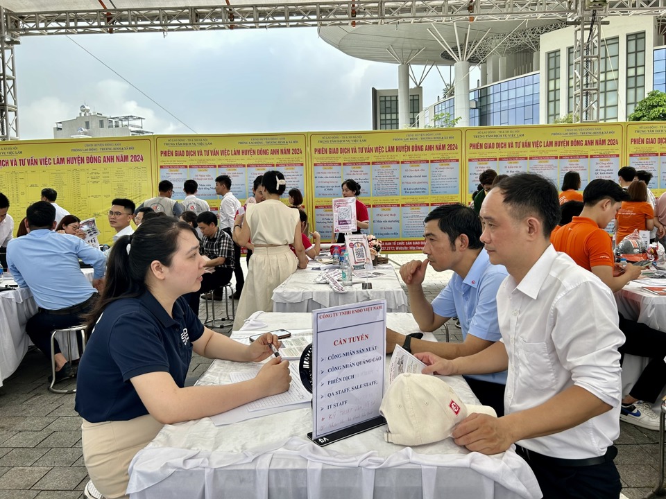 Nhiều doanh nghiệp gặp kh&oacute; khăn khi tuyển dụng lao động c&oacute; tay nghề, qua đ&agrave;o tạo. Ảnh minh họa: Trần Oanh.