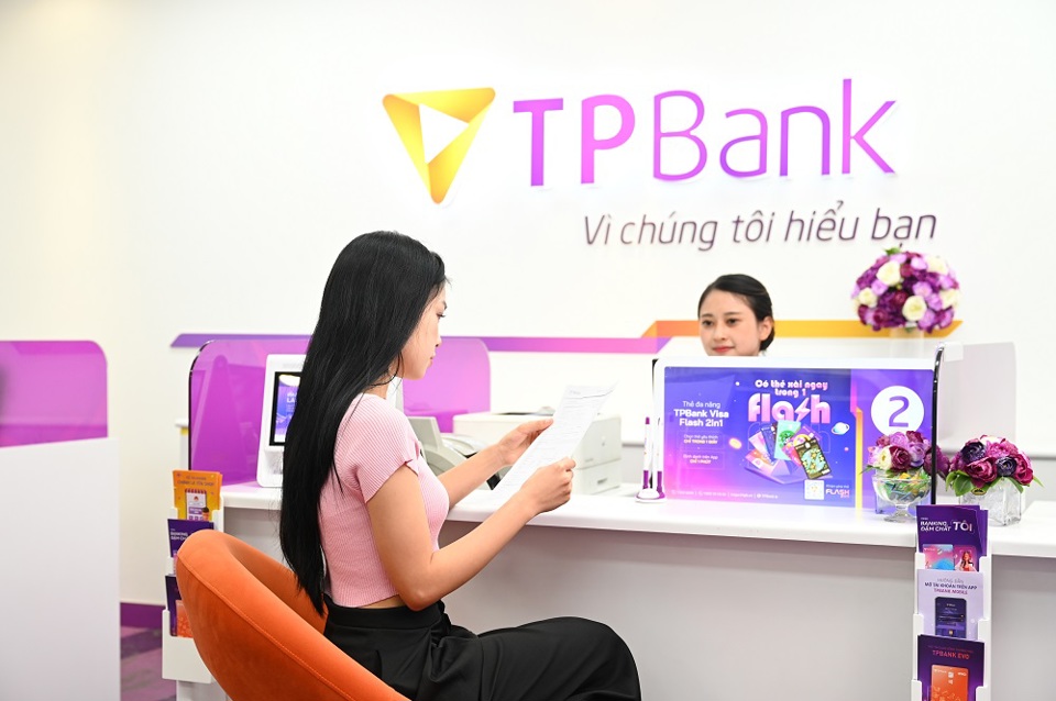 Nh&acirc;n dịp Vu Lan b&aacute;o hiếu, TPBank ra mắt ưu đ&atilde;i vay mua/x&acirc;y/sửa nh&agrave; cho người th&acirc;n với l&atilde;i suất hấp dẫn chỉ từ 0%, &acirc;n hạn gốc tới 5 năm, thời gian vay tối đa 30 năm.