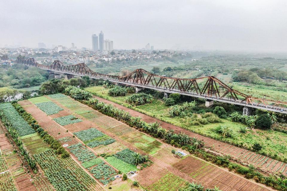 Kỳ vọng b&atilde;i giữa s&ocirc;ng Hồng th&agrave;nh kh&ocirc;ng gian xanh.