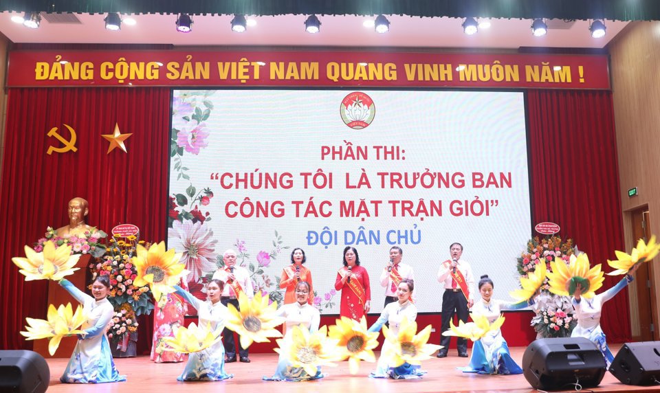 S&ocirc;i nổi&nbsp;Chung khảo ''Hội thi Trưởng ban C&ocirc;ng t&aacute;c Mặt trận giỏi quận Hai B&agrave; Trưng năm 2023''