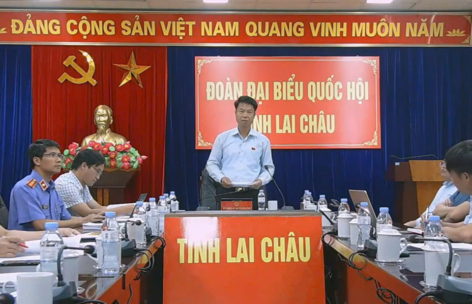 Đại biểu Ho&agrave;ng Quốc Kh&aacute;nh n&ecirc;u vấn đề chất vấn tại điểm cầu tỉnh Lai Ch&acirc;u. Ảnh: Quochoi.vn&nbsp;