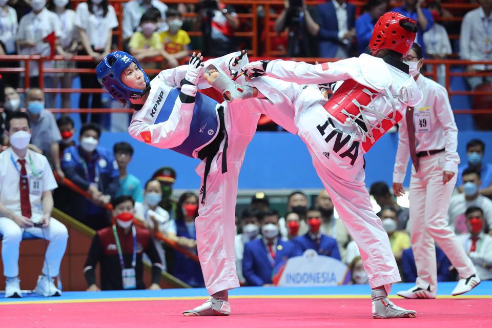 Taekwondo Việt Nam lu&ocirc;n th&agrave;nh c&ocirc;ng tại SEA Games nhưng thất bại ở Olympic. Ảnh: Như Đạt