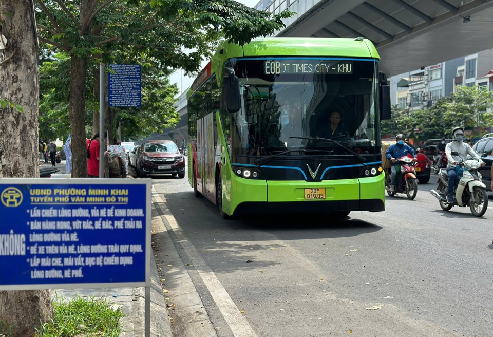 Chốt trực tại những “điểm nóng” để kịp thời phát hiện, xử lý nghiêm vi phạm - Ảnh 8