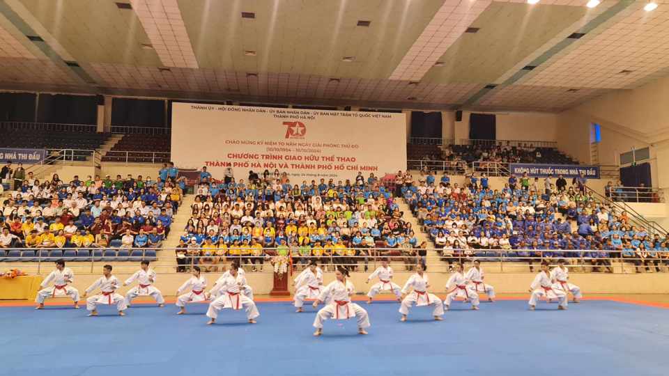 M&agrave;n thi đấu v&otilde; thuật