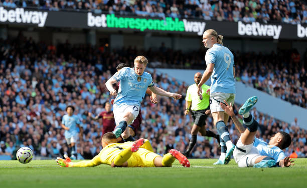 Man City vươn l&ecirc;n vị tr&iacute; nhất bảng với 6 điểm sau chiến thắng trước&nbsp;Ipswich Town. Ảnh: Getty