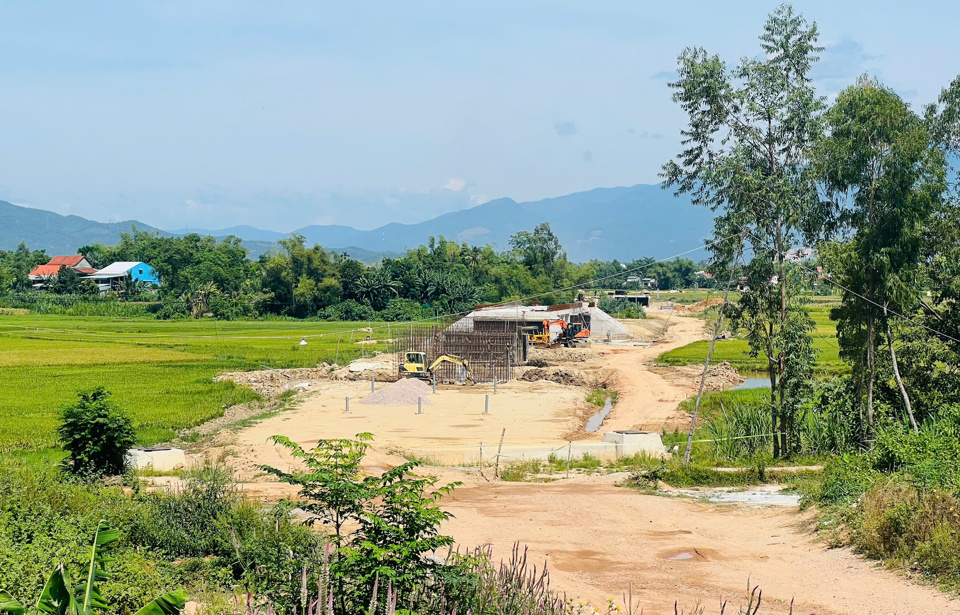 Với những thực trạng tr&ecirc;n, dự &aacute;n rất kh&oacute; đảm bảo đ&uacute;ng tiến độ thi c&ocirc;ng đề ra.