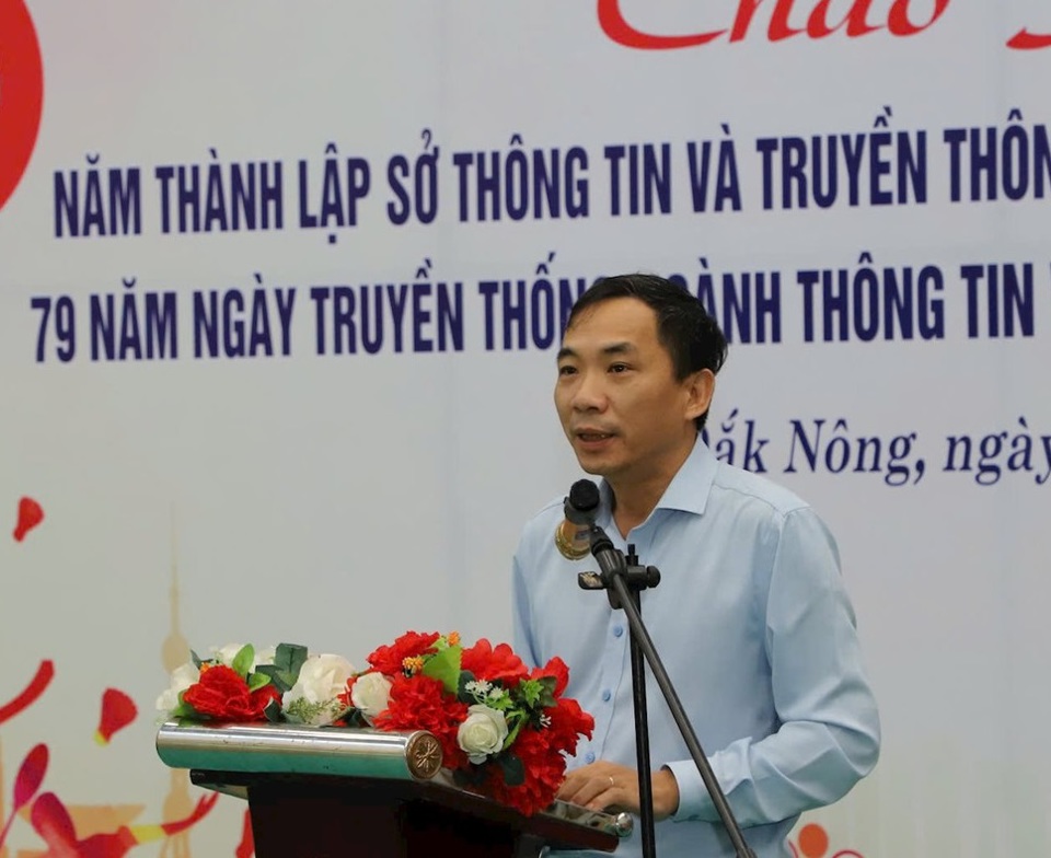 &Ocirc;ng Ho&agrave;ng Mạnh Thắng, Ph&oacute; Gi&aacute;m đốc Sở TT-TT Đắk N&ocirc;ng ph&aacute;t biểu khai mạc hội thao.