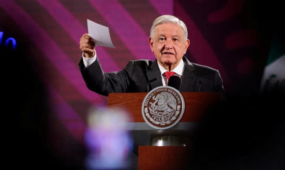 Tổng thống Mexico Andres Manuel Lopez Obrador ph&aacute;t biểu về tuy&ecirc;n bố của Đại sứ Mỹ Ken Salazar tại Mexico về đề xuất cải c&aacute;ch tư ph&aacute;p l&agrave; thiếu t&ocirc;n trọng. Ảnh: Reuters