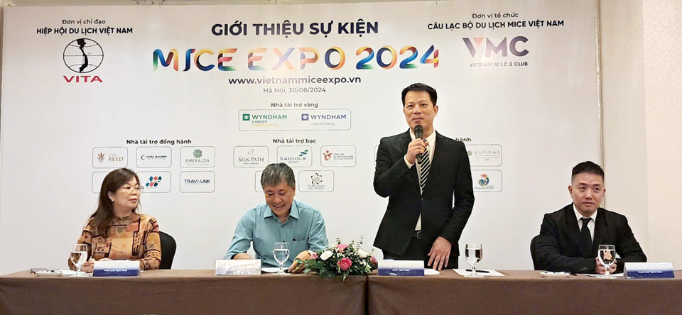 Đại diện VMC th&ocirc;ng tin về c&aacute;c hoạt động tại MICE EXPO 2024. Ảnh: Ho&agrave;i Nam