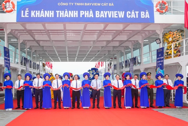 Ảnh lễ kh&aacute;nh th&agrave;nh ph&agrave; BayView C&aacute;t B&agrave;.&nbsp;