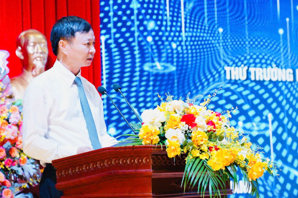 Theo Thứ trưởng Bộ Khoa học v&agrave; C&ocirc;ng nghệ Ho&agrave;ng Minh, TP Đ&agrave; Nẵng đ&atilde; đạt được những th&agrave;nh c&ocirc;ng nhất định trong việc x&acirc;y dựng hệ sinh th&aacute;i khởi nghiệp đổi mới s&aacute;ng tạo.