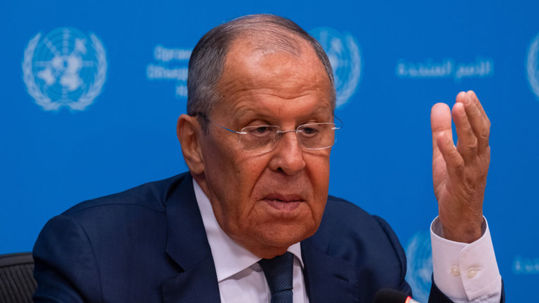 Bộ trưởng Ngoại giao Nga Sergey Lavrov. Ảnh: RT