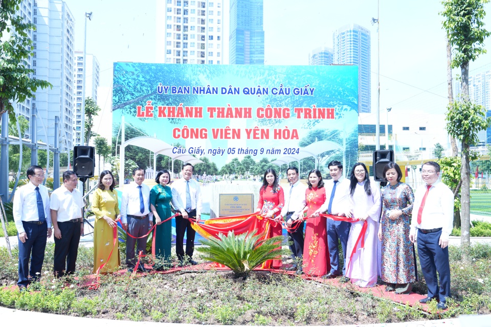 Niềm vui nhân đôi của học sinh quận Cầu Giấy trong ngày khai giảng - Ảnh 5