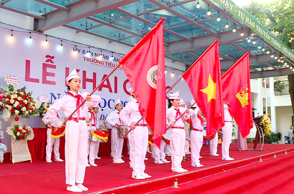 Học sinh trường Tiểu học Kim Đồng trong ng&agrave;y Hội khai trường.