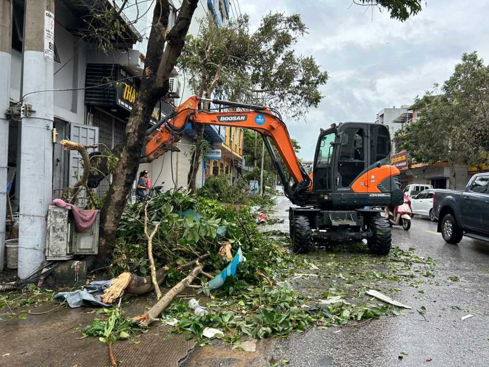 TP Hạ Long ph&aacute;t động chiến dịch cao điểm trong 7 ng&agrave;y để thu dọn.