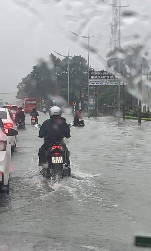 Quốc lộ 1A đoạn qua x&atilde; Ti&ecirc;n T&acirc;n, TP Phủ L&yacute;.