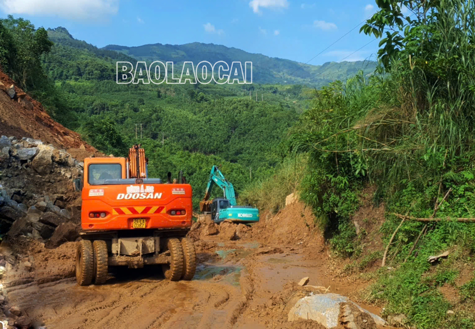 Th&ocirc;ng tuyến quốc lộ 4E (Bảo Nhai &ndash; Bắc H&agrave;) &nbsp;